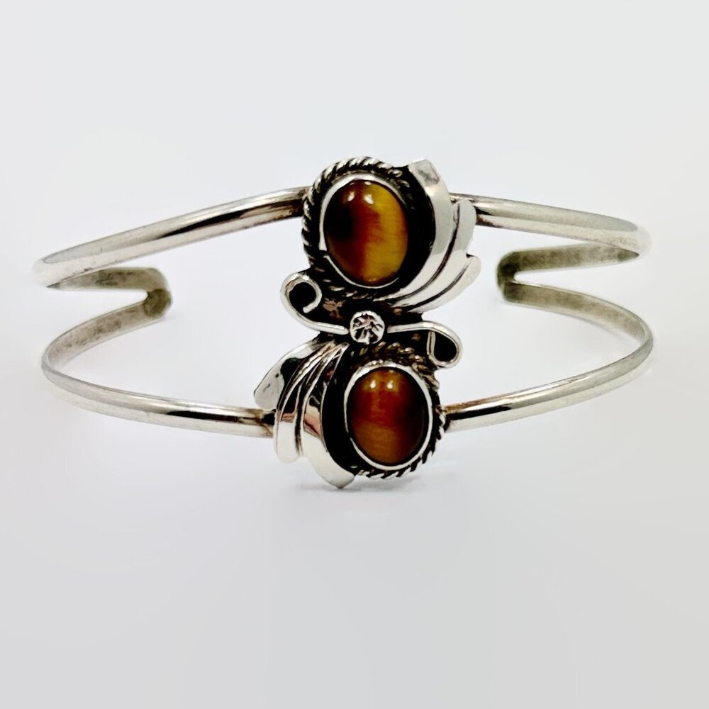 Tiger Eye Cuff, Sterling Silver, Native American, Vintage Bracelet, Navajo - Picture 4 of 5